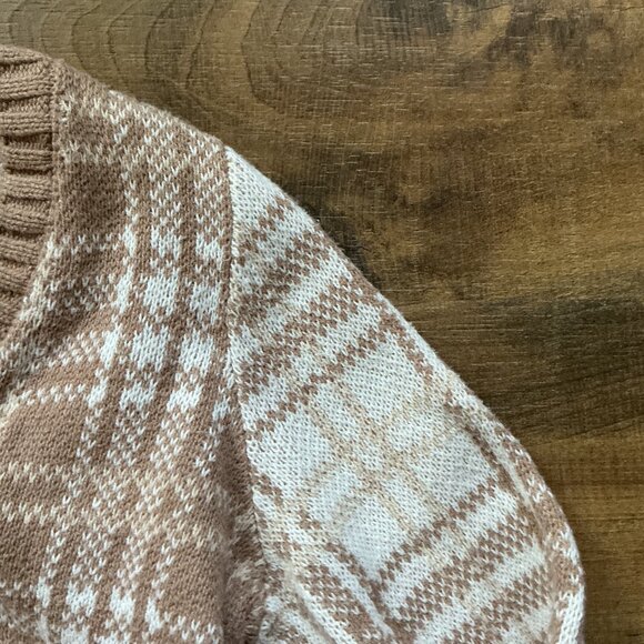 Hollister Cropped Cardigan Plaid Knit Sweater Tan White Size Small - Picture 6 of 10